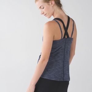 Lululemon Run For Gold Tank - Size 6